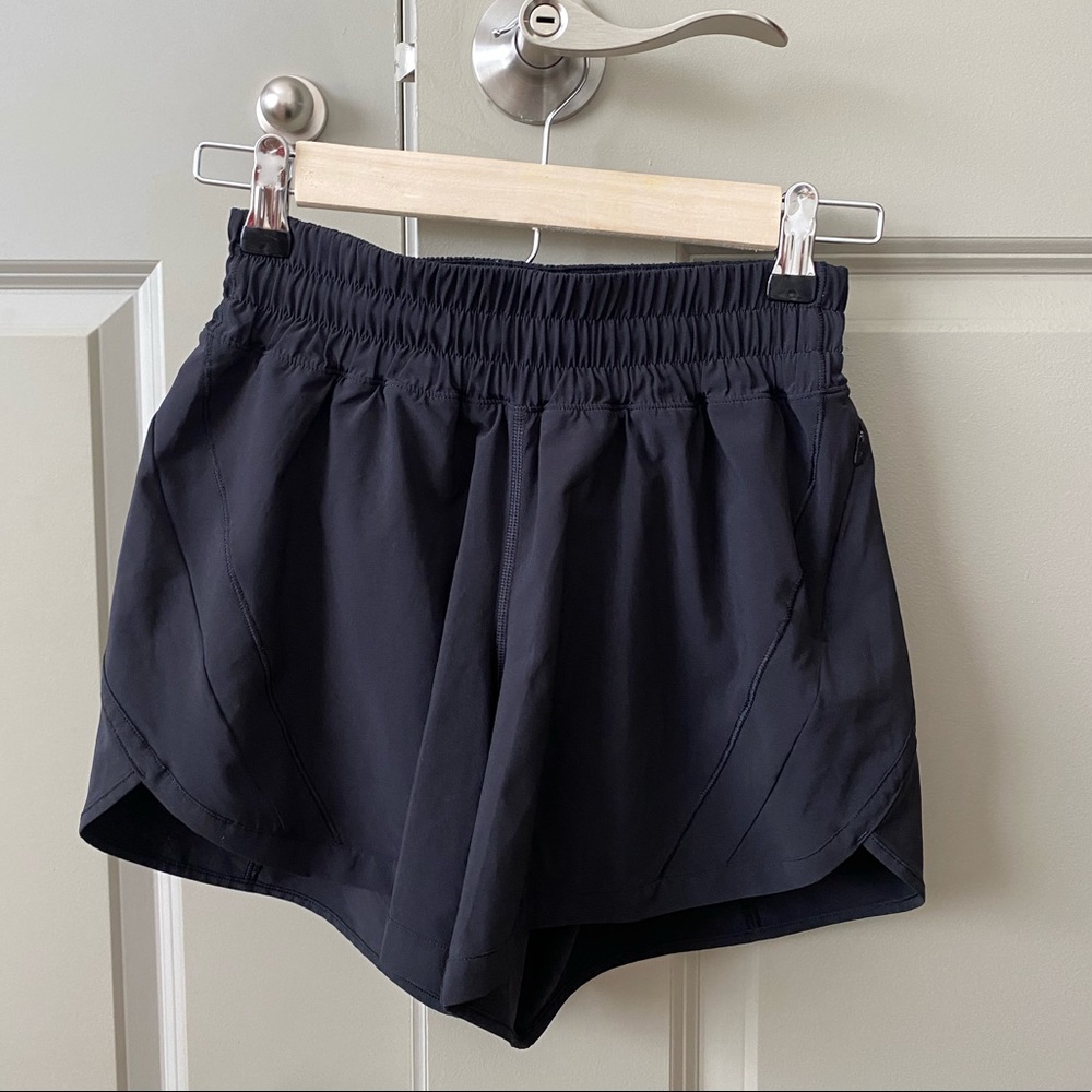 New track that lululemon shorts